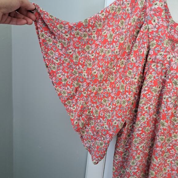 143 Story by Line Up Square Neckline Flutter Sleeve Floral Blouse Women's 3X - Picture 3 of 6